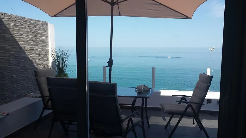 Beachfront Bungalow Apartment location